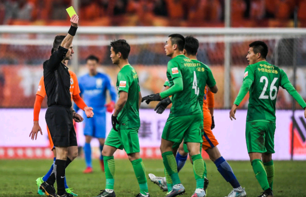 极的影响 极的影响