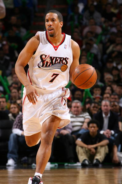 他的缺席意 他的缺席意