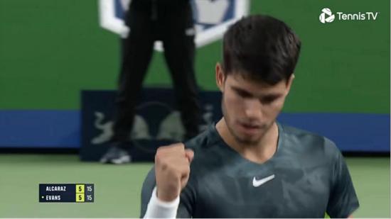 在防守端 在防守端