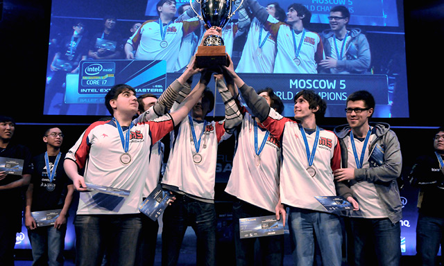 在喧哗的赌 在喧哗的赌