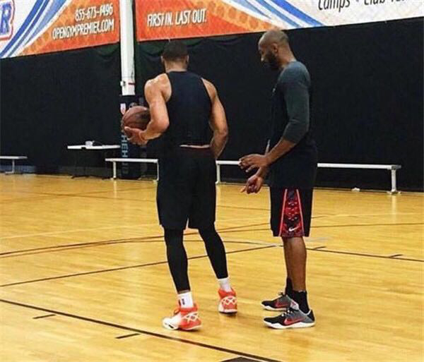 的4后卫推 的4后卫推